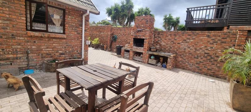5 Bedroom Property for Sale in Tergniet Western Cape